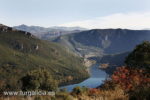 Parque Natural Enciña da Lastra