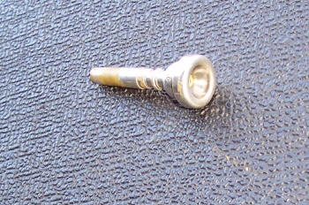 Boquilla trompeta