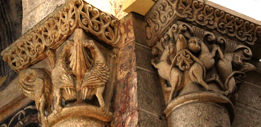 Capitel Aguias Leóns