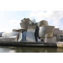 The Guggenheim Museum, symbol of modern Bilbao. De Ardfern en Wikimedia Commons. Licencia CC-BY-SA.