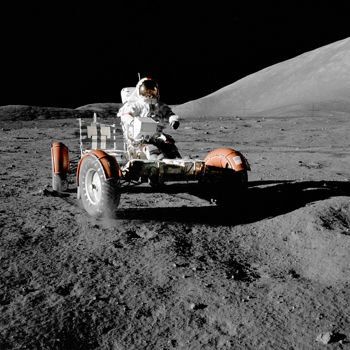 Moon rover