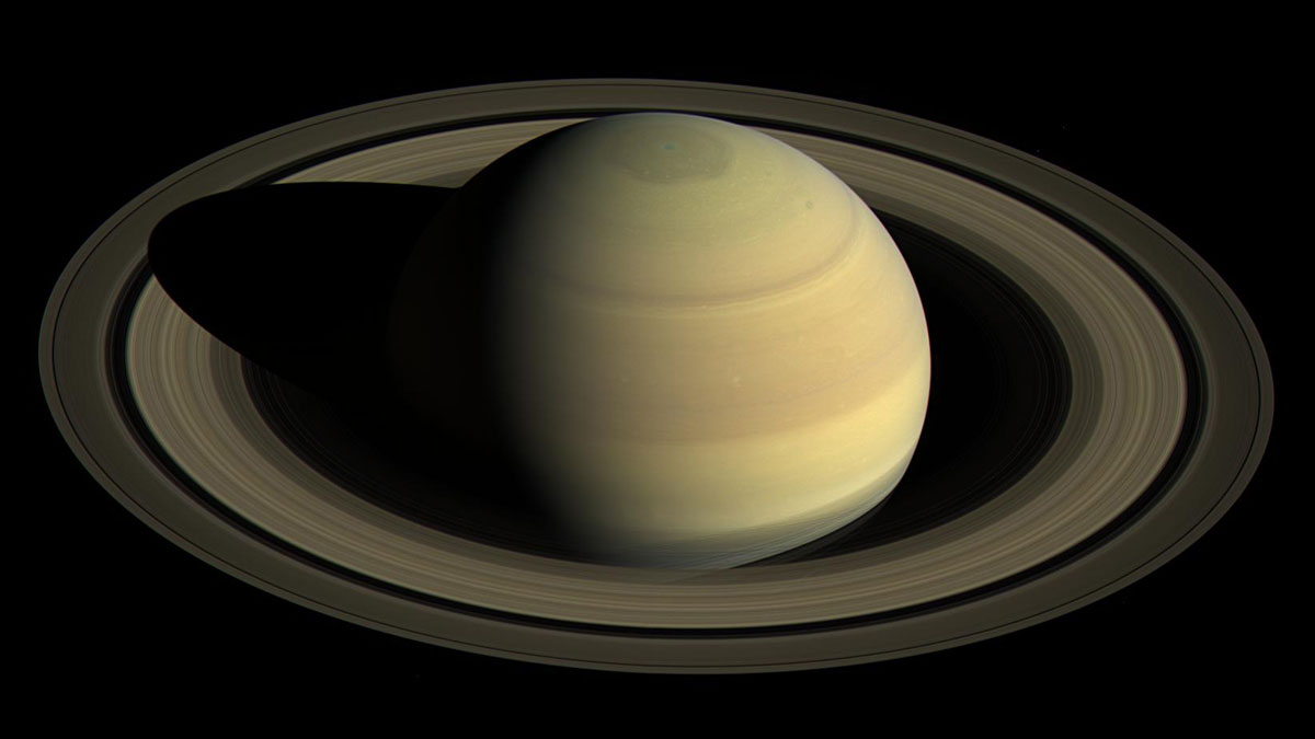 Saturno