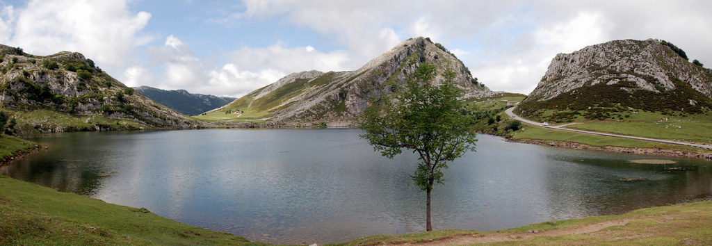 Enol lake Enol lake