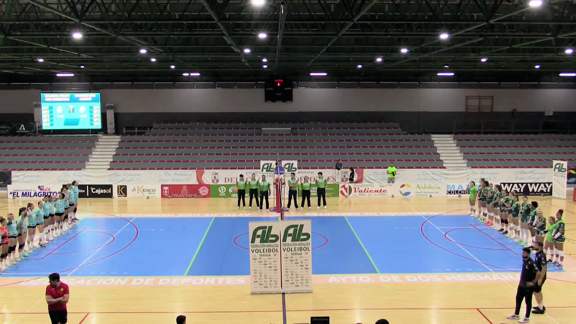 Presentación equipos de Voleibol antes de comezar un partido