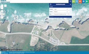 Captura de pantalla del visor básico de mapas de la Xunta con la búsqueda playa de As Catedrais