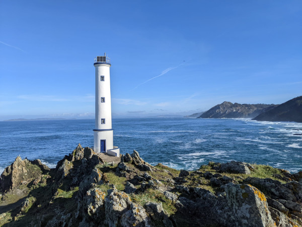 Faro de Cabo Home Faro de Cabo Home en la A Costa da Vela