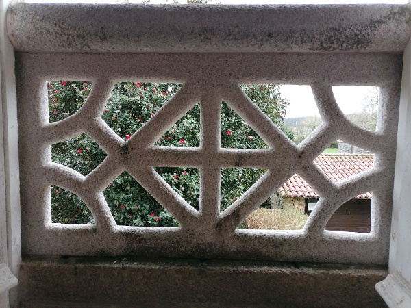 Balaustre del balcón del pazo Torre do Allo Balaustre del balcón del pazo Torre do Allo