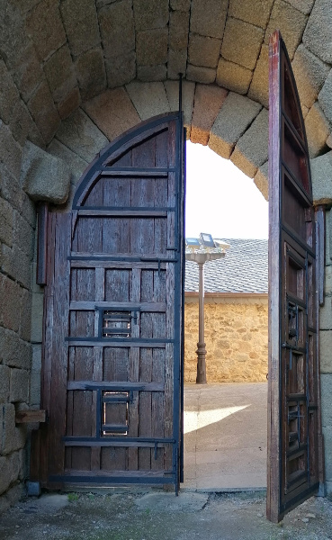 Puerta Castillo de El Bolo
