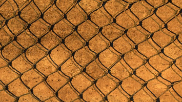 Primer plano de una red que se ve bien el hilo que la forma