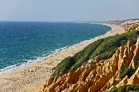 Litoral Imagen no relevante para la comprensión del texto. Fotografía de una playa