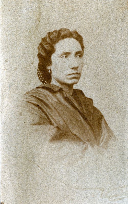 Rosalía Castro de Murguía por María Cardarelly