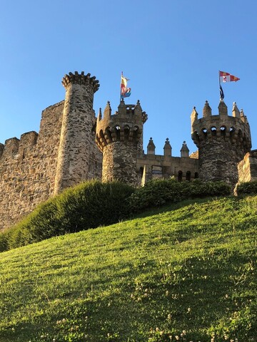 Vista del Castillo de los Templarios en Ponferrada