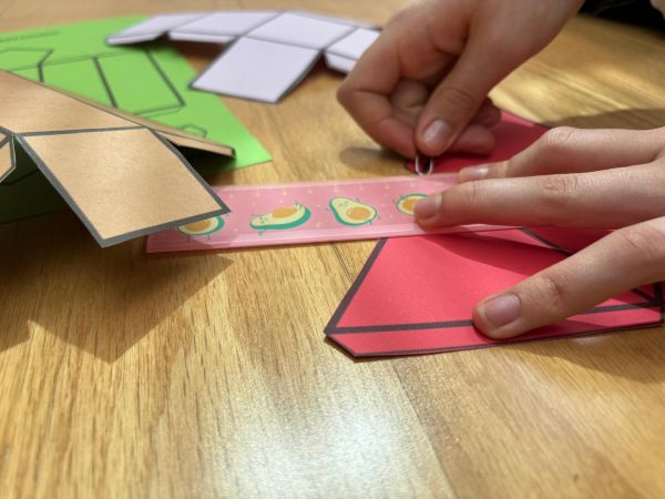 Doblando los cuerpos geométricos