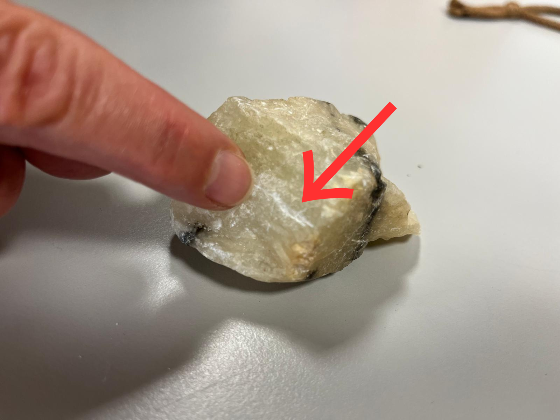 A uña ten maior dureza que o talco