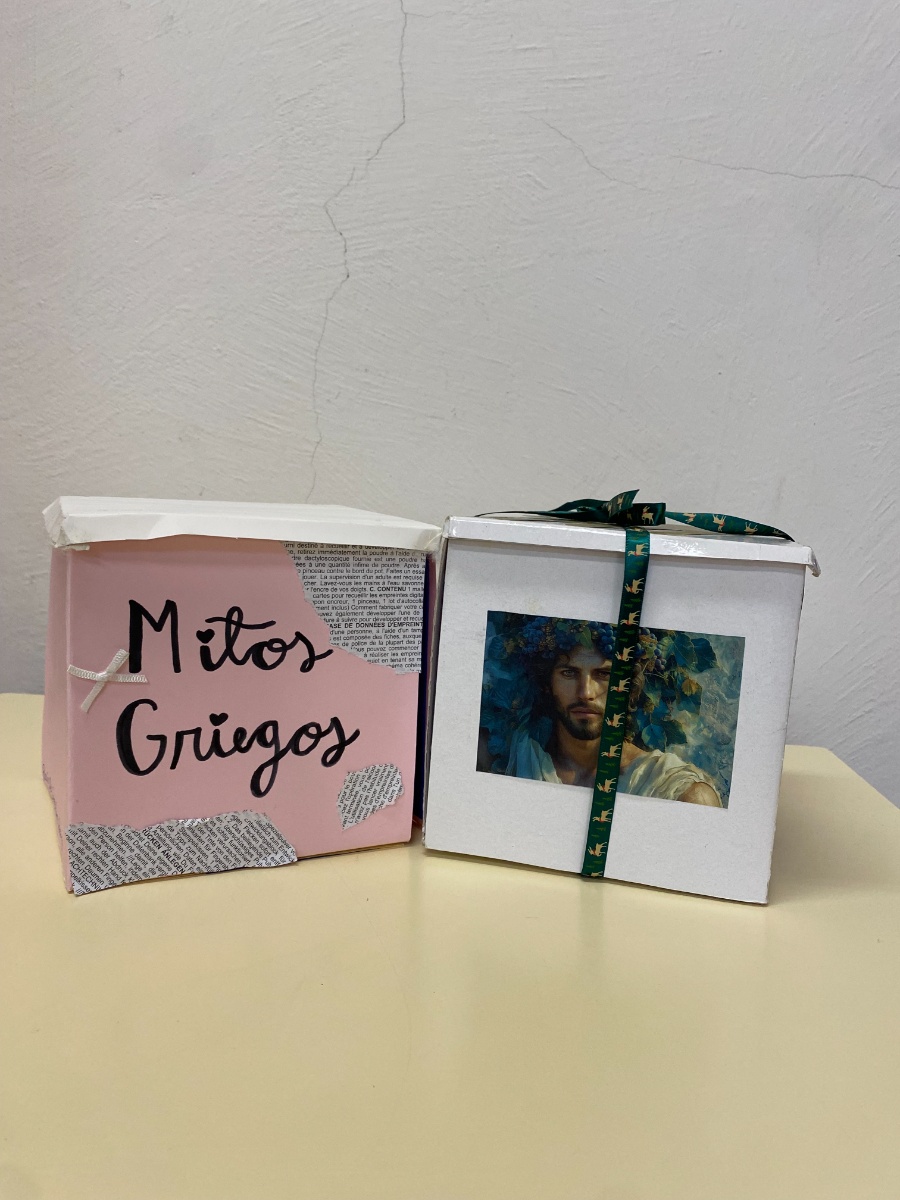 Caja mágica Fotografía en la que se puede ver una caja mágica