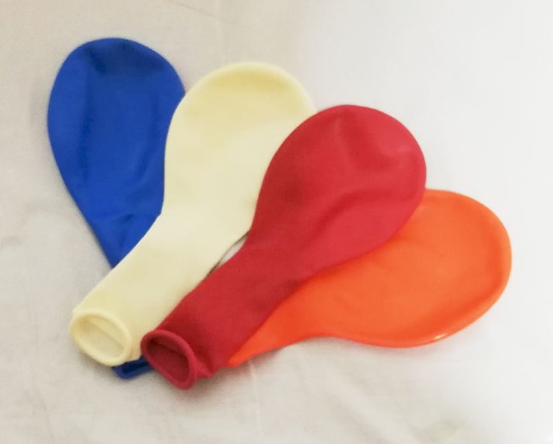 Fotografía de varios globos de cores