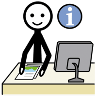 Persoa con papeis e un ordenador