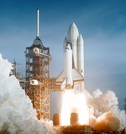 Transbordador espacial Columbia despegando