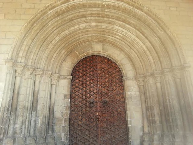Fotografía dun arco de medio punto