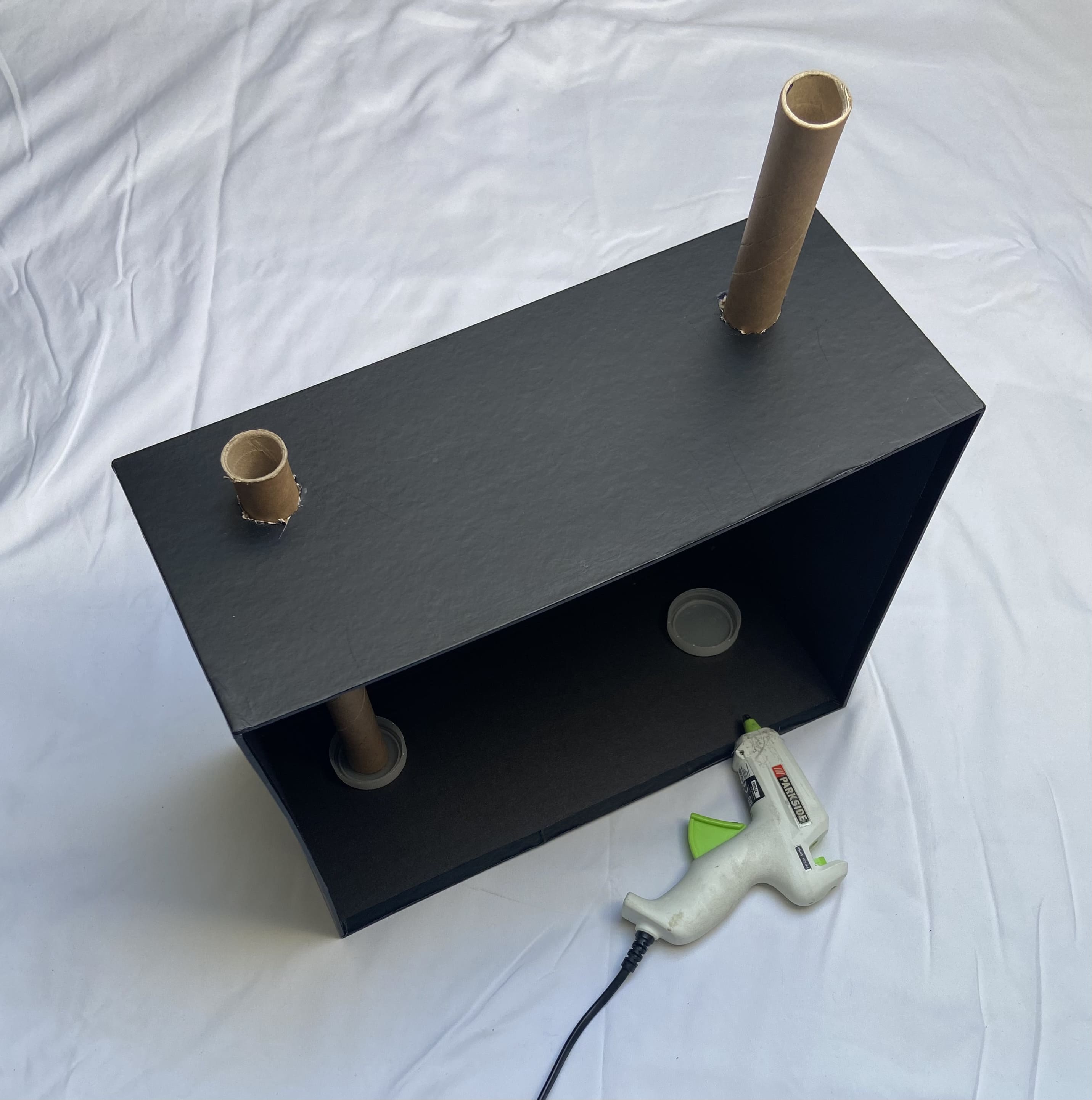 Paso 3: conto enrolable Fotografía do material para realizar o segundo paso para construír o conto enrolable