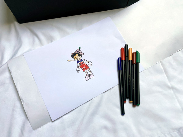 Paso 5: conto enrolable Fotografía do material para realizar o paso para construír o conto enrolable.