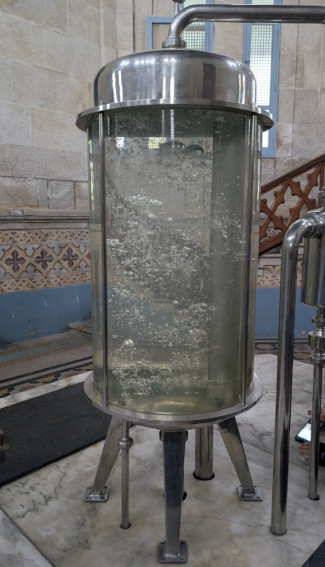Agua del manantial de Cabreiroá 