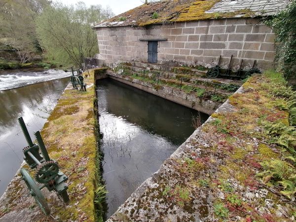 Molino de río Neira (cREAgal) Molino de río Neira