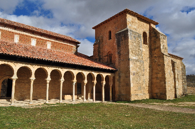 Igrexa de San Miguel de Escalada Igrexa de San Miguel de Escalada