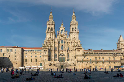 Fotografía da catedral e da Praza do Obradoiro en Santiago.