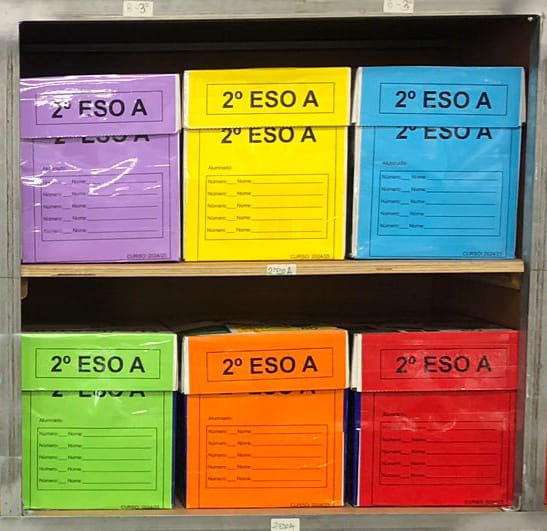 Cajas de folios para almacenar proyectos