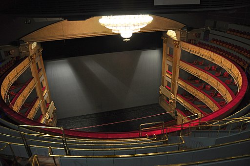 Vista do escenario do Teatro Real desde o paraíso