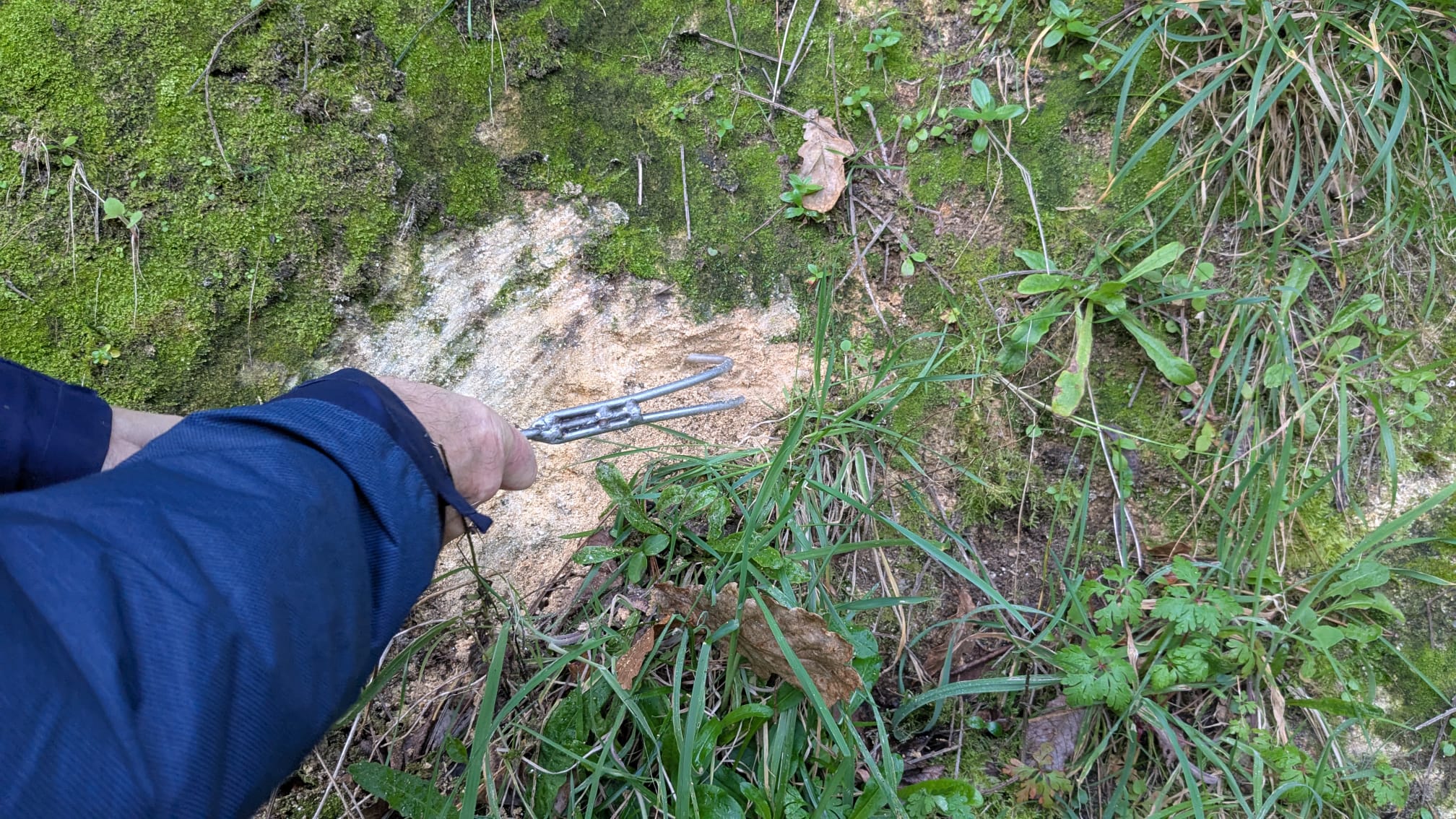 Detalle de arxila no barreiro de Lira