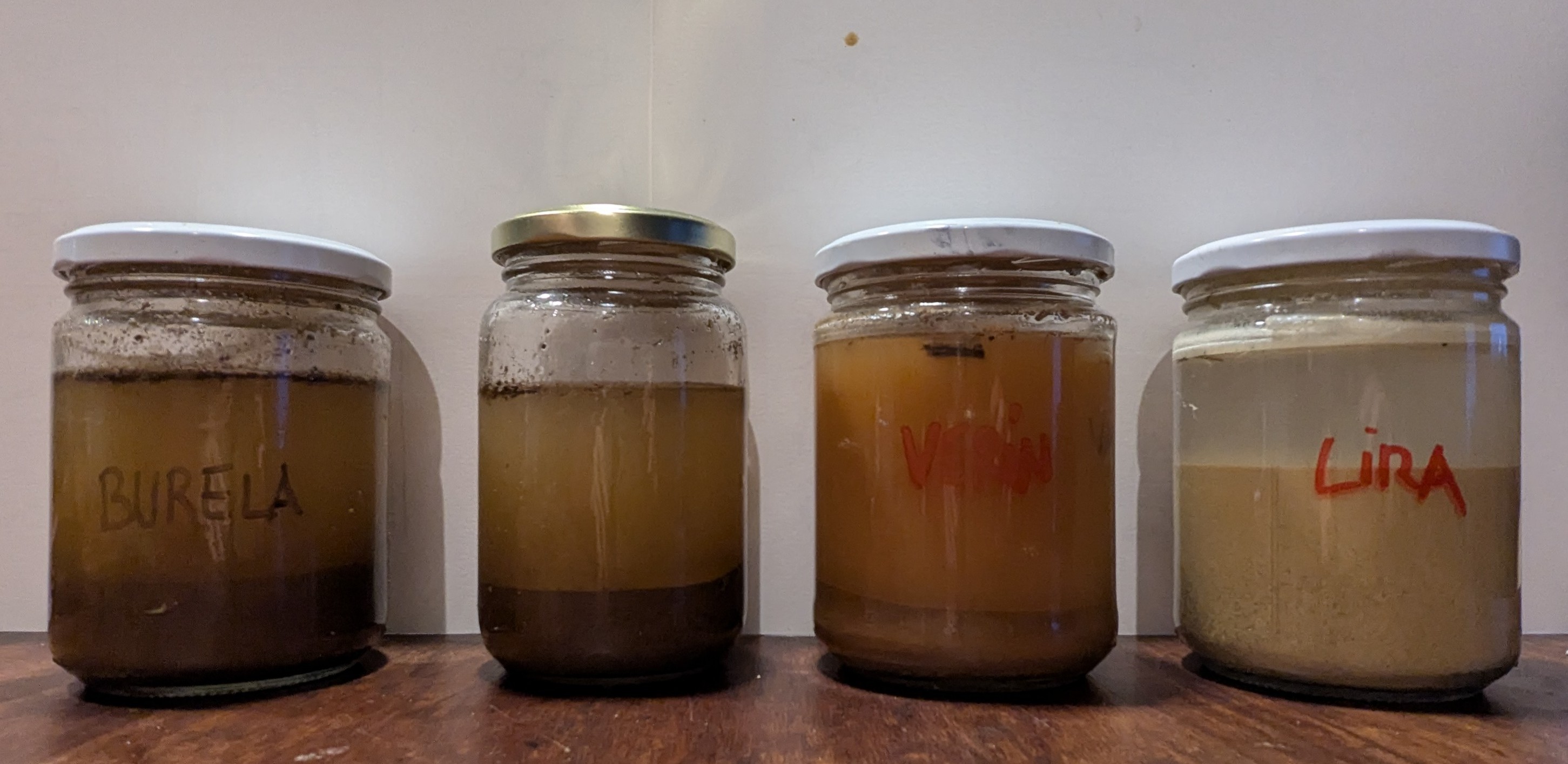 Proba do bote para detección de arxila