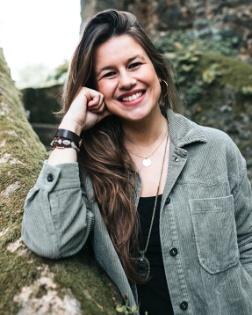 Fotografía da escritora Andrea Maceiras