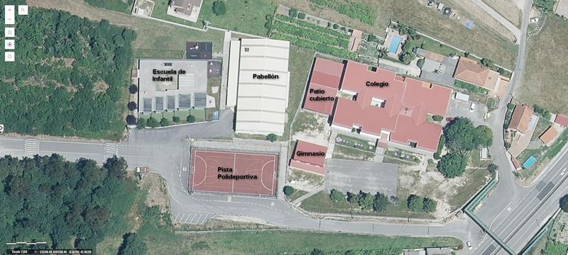 Imagen aérea de un colegio