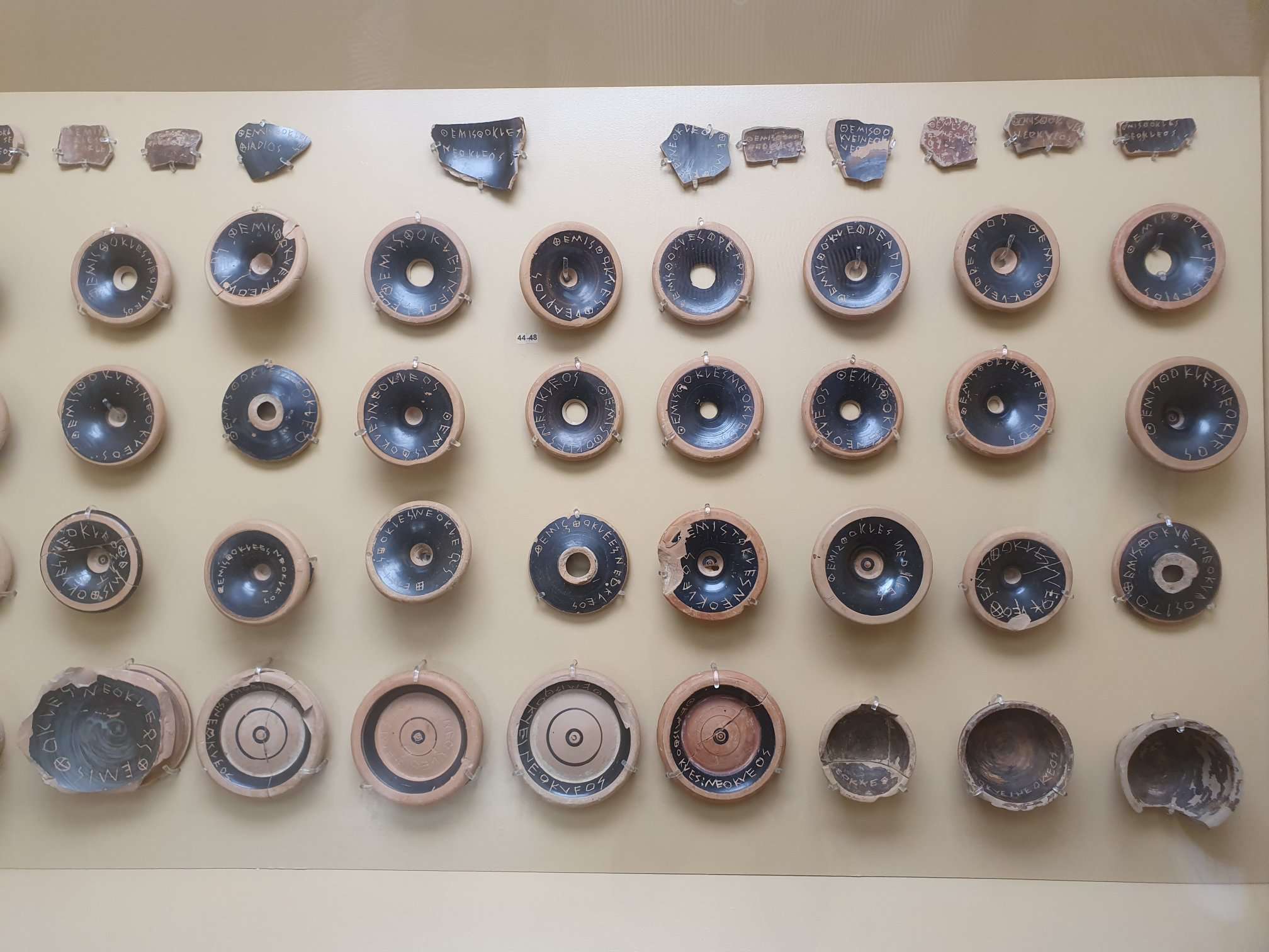 Ostrakas da Asemblea de cidadáns de Atenas