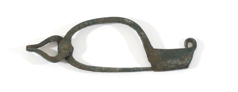 Fotografía dunha Fibela do século V