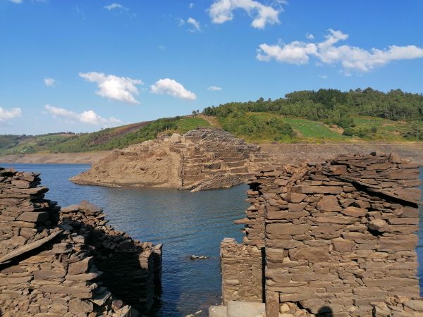 Castro Candaz. Embalse de Belesar