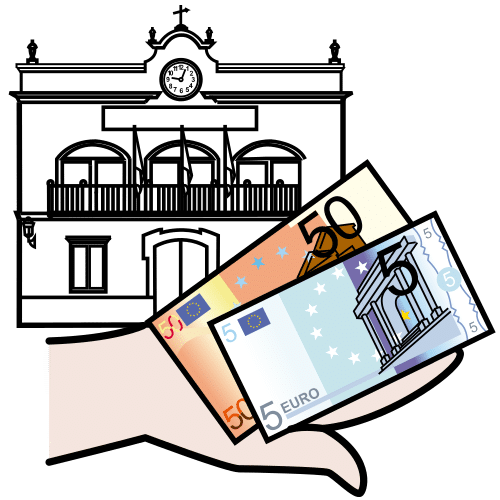 Mano con dinero y un edificio oficial al fondo