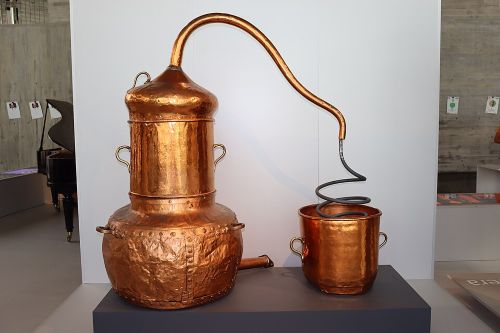 Alambique.001 - MUNCYT Alambique. Colección del Museo Nacional de Ciencia y Tecnología. A Coruña (Galicia, España).