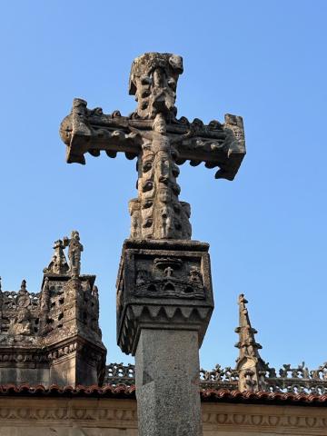 Cruceiro de piedra en Pontevedra