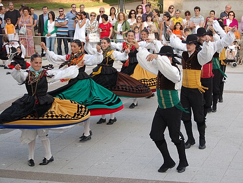 Baile dunha muiñeira no XXXIX día da Muiñeira de Pontevedra