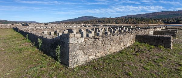 Restos del asentamiento romano en Bande.
