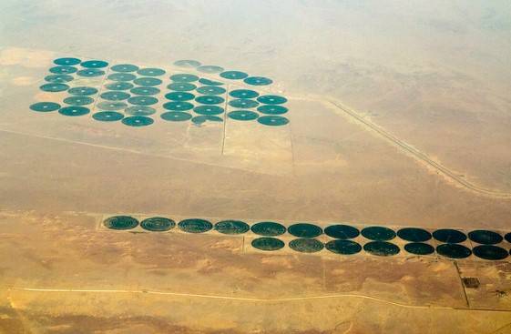Imaxe aérea de regadíos no deserto exipcio