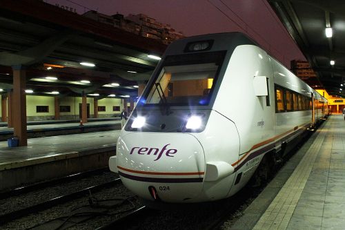 Imagen de un tren de alta velocidad en la estación de Vigo.