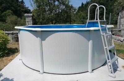 Piscina portátil con forma de cilindro